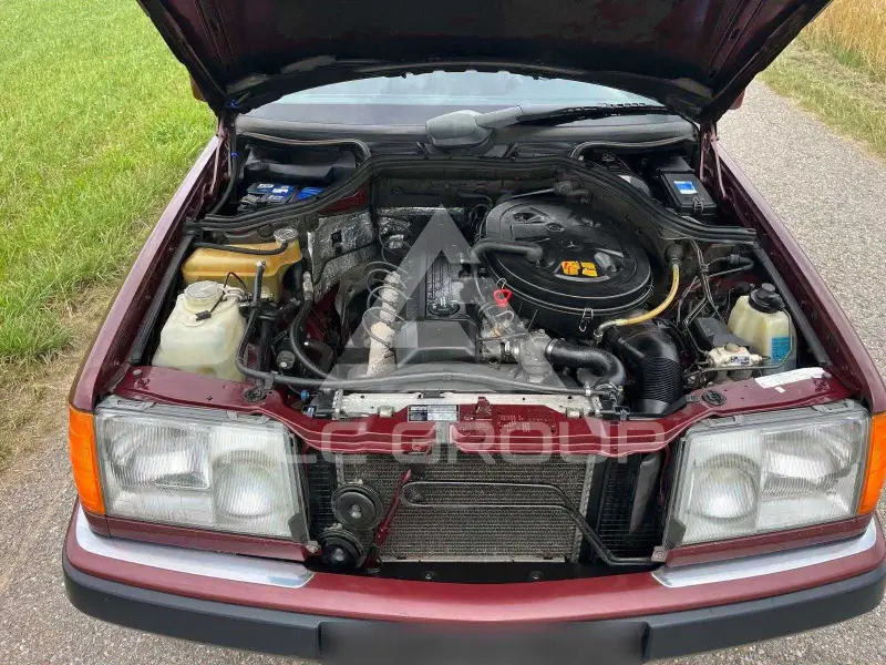 1989 Mercedes Benz E 300