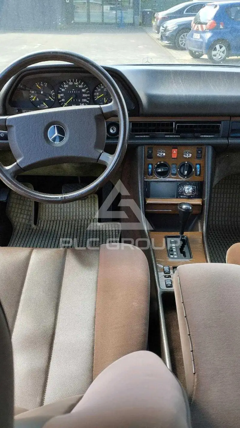 1989 Mercedes Benz 560