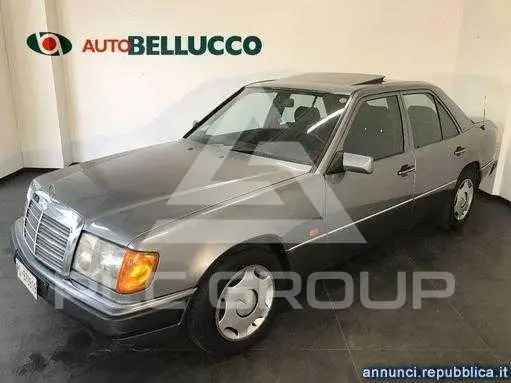 1989 Mercedes Benz 200