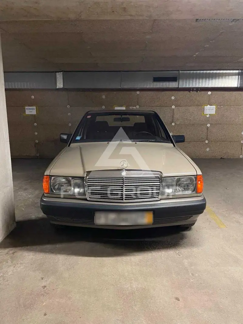 1989 Mercedes Benz 190