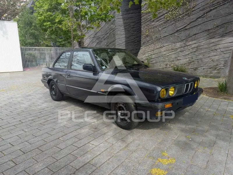 1990 BMW 330
