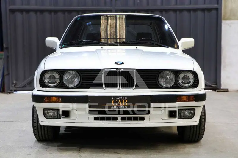 1990 BMW 330