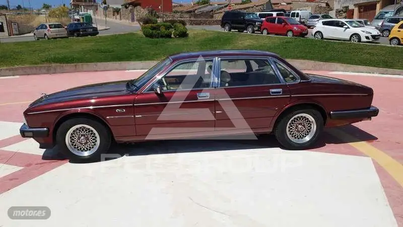 1990 Jaguar XJ