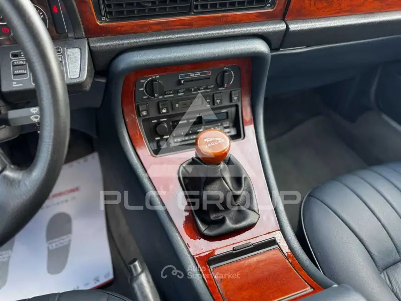 1990 Jaguar XJ