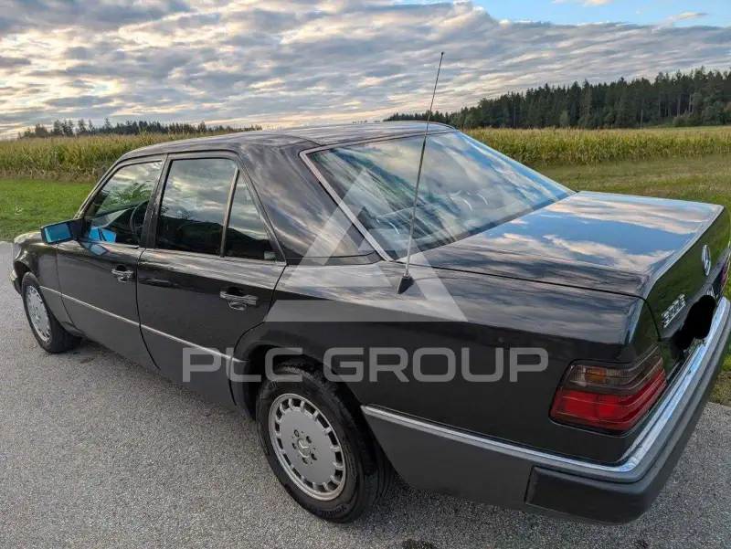 1990 Mercedes Benz E 300