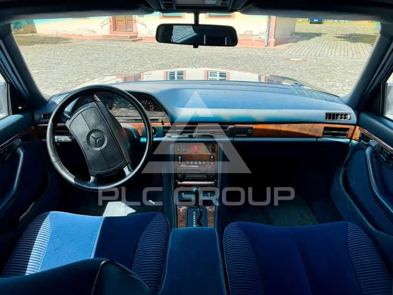 1990 Mercedes Benz 560