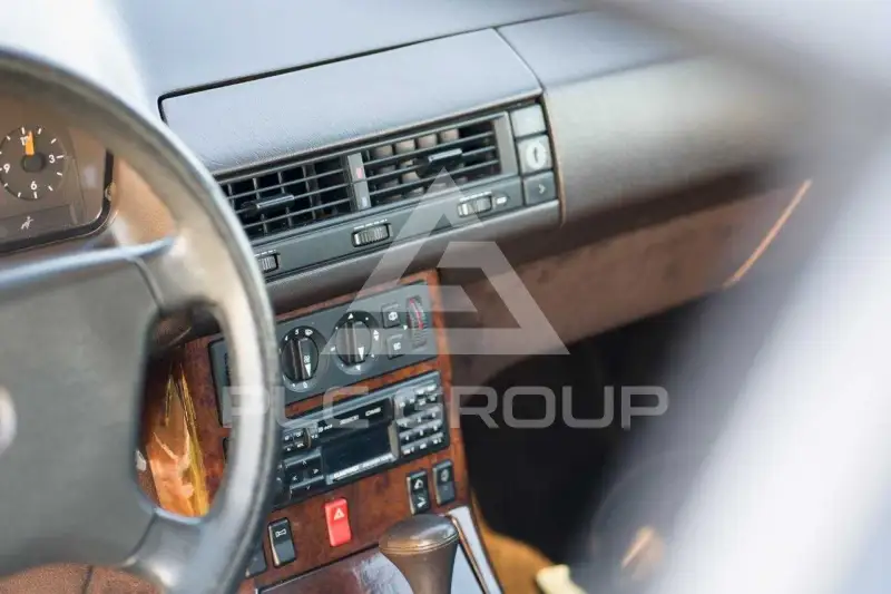 1990 Mercedes Benz 500