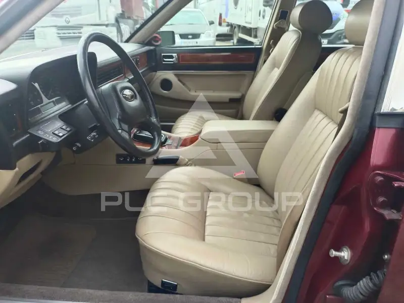 1991 Jaguar XJ