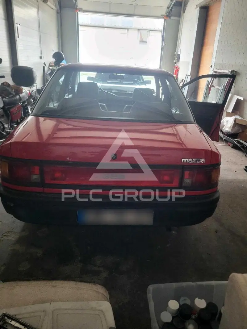 1991 Mazda 323