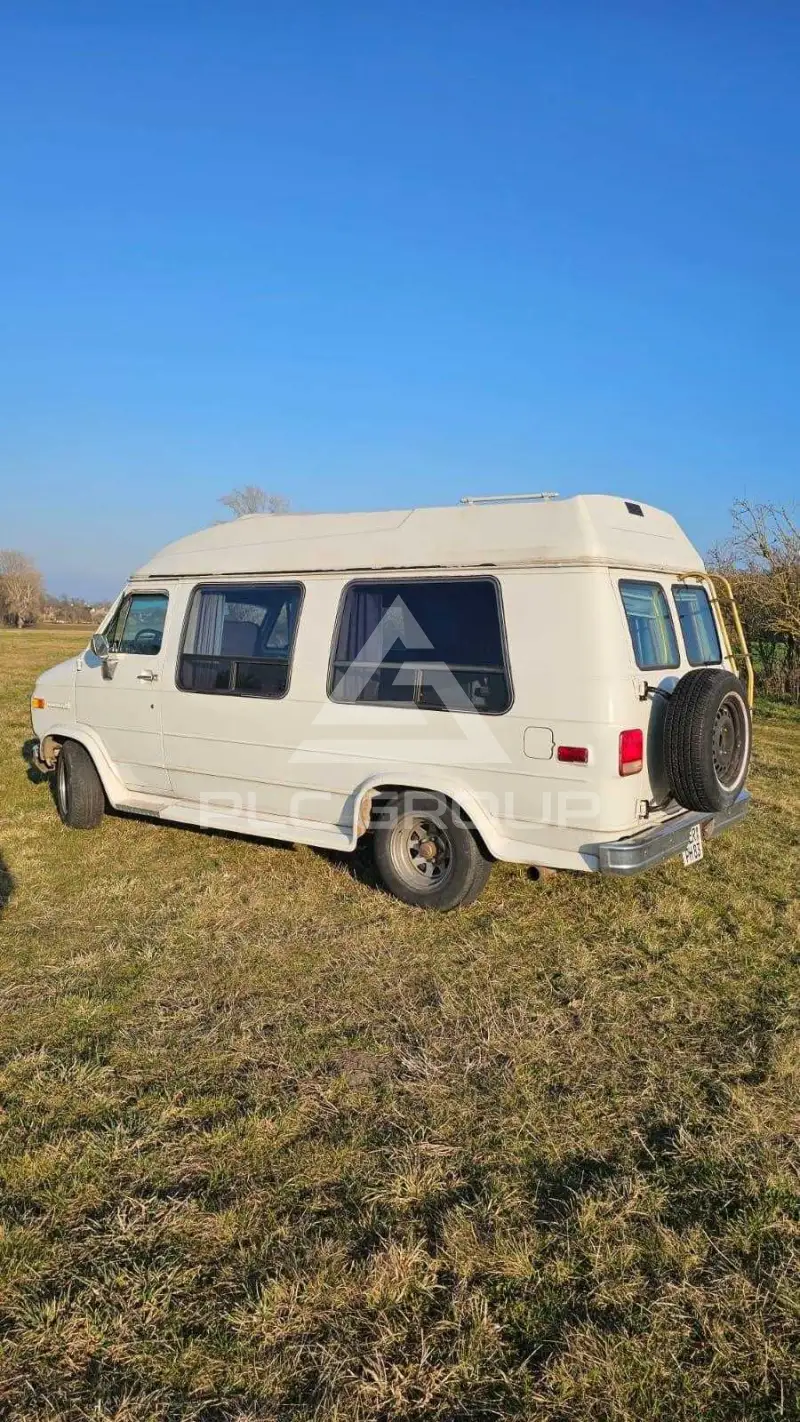 1991 GMC VANDURA