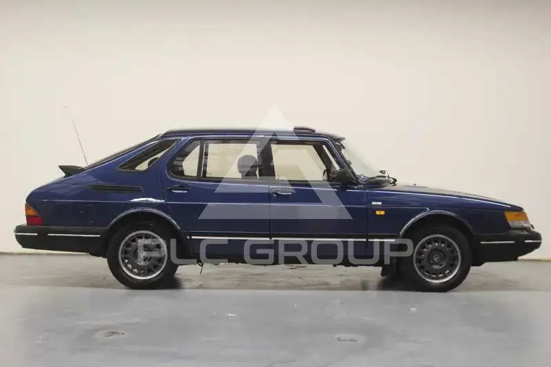 1991 SAAB 900