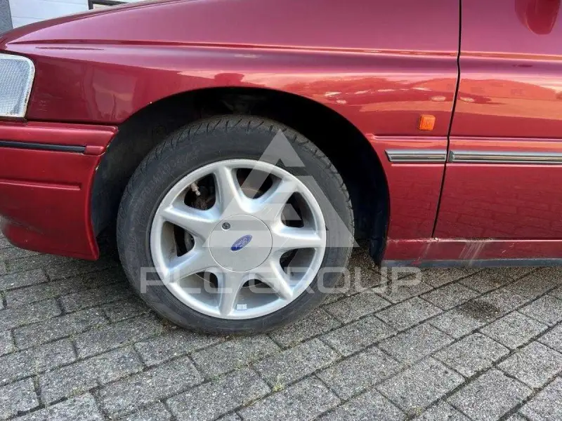 1991 Ford ESCORT