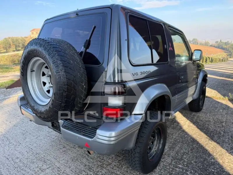 1992 Mitsubishi PAJARO