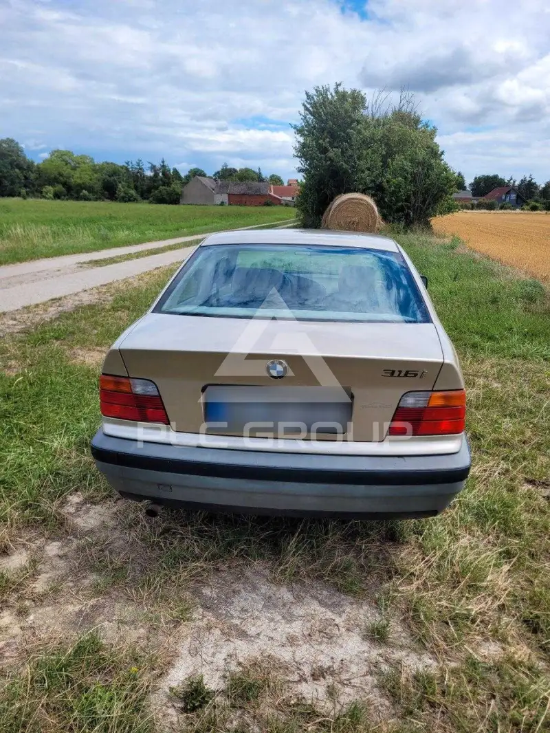 1992 BMW 330