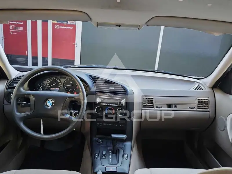 1992 BMW 330