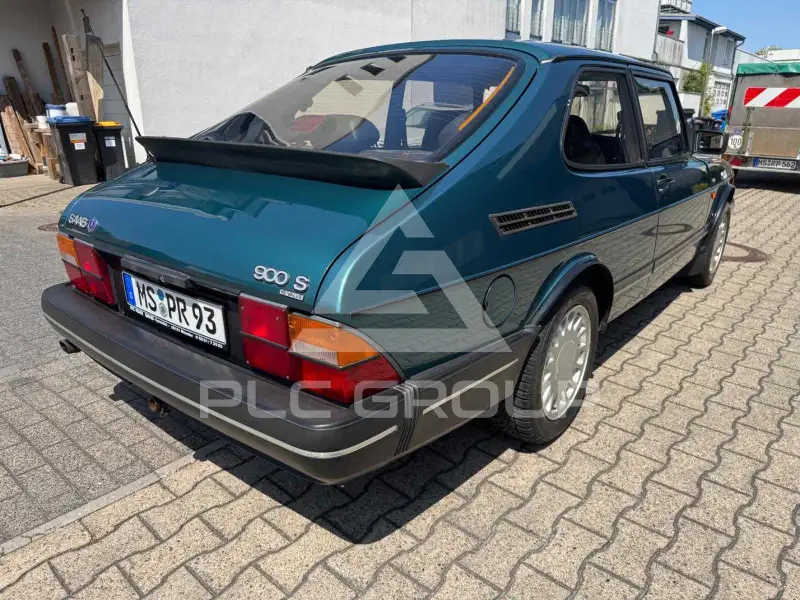 1992 SAAB 900