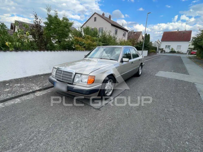 1992 Mercedes Benz 230