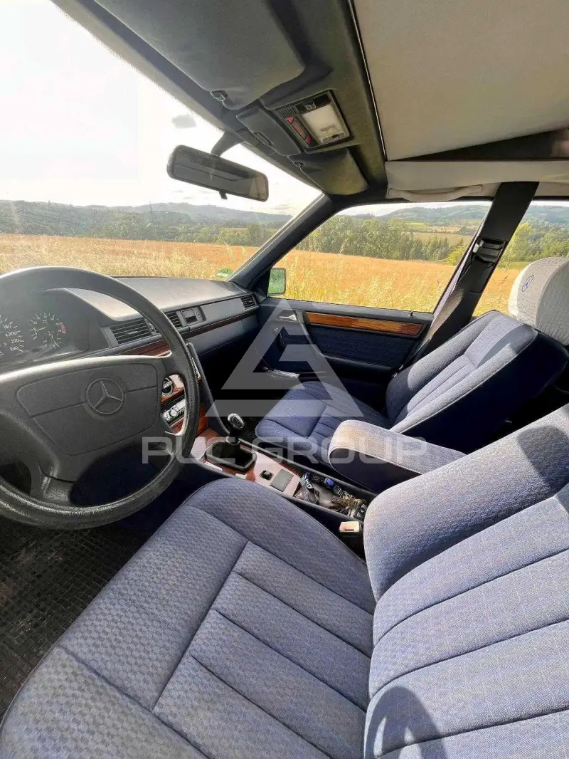 1992 Mercedes Benz E-Class