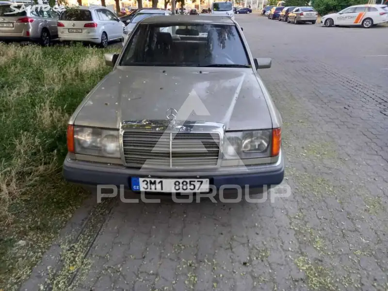 1992 Mercedes Benz E-Class