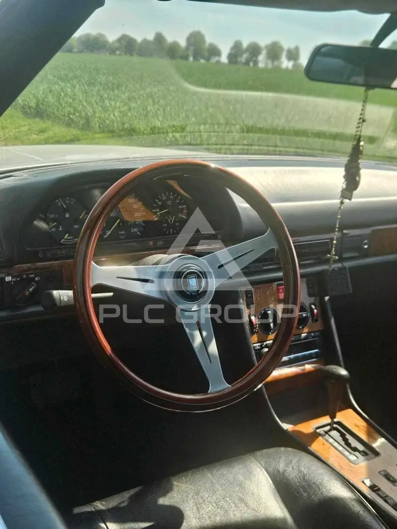 1993 Mercedes Benz 560