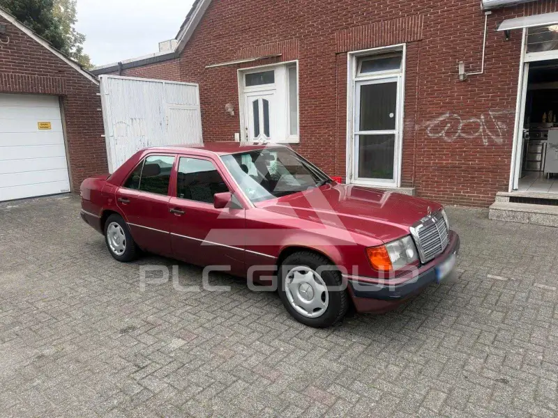 1993 Mercedes Benz 200