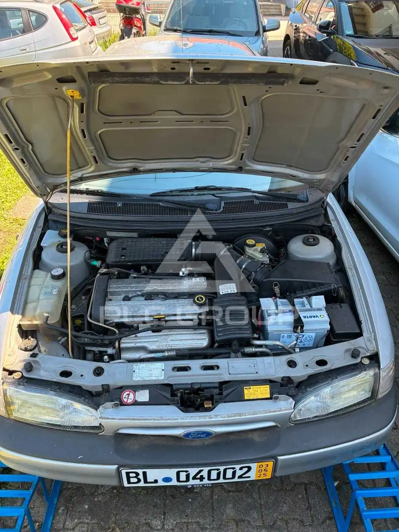 1993 Ford Mondeo