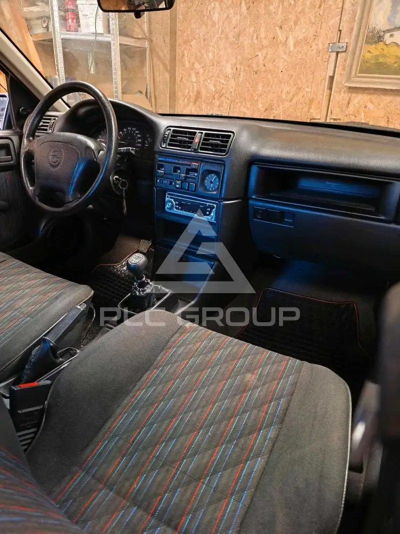 1993 Opel Vectra