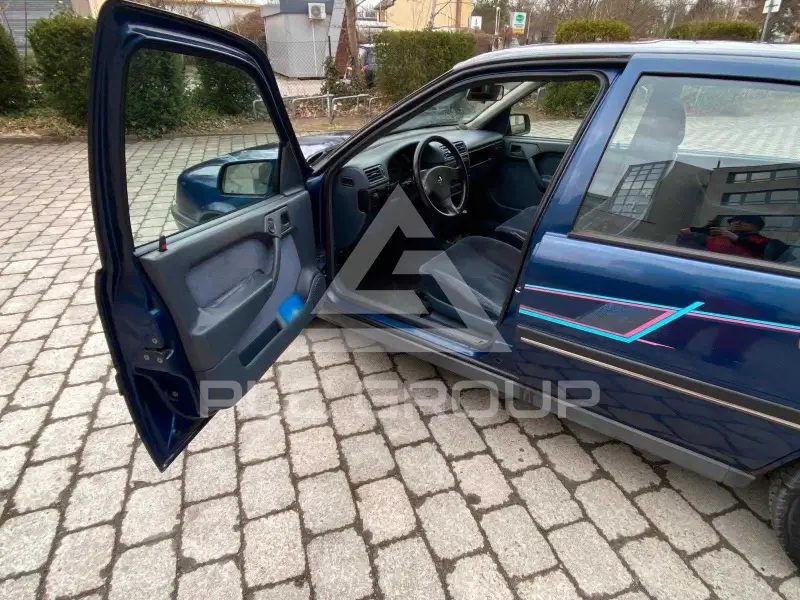 1993 Opel Vectra