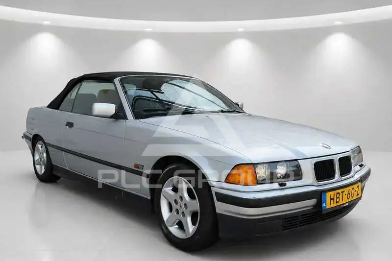1995 BMW 330