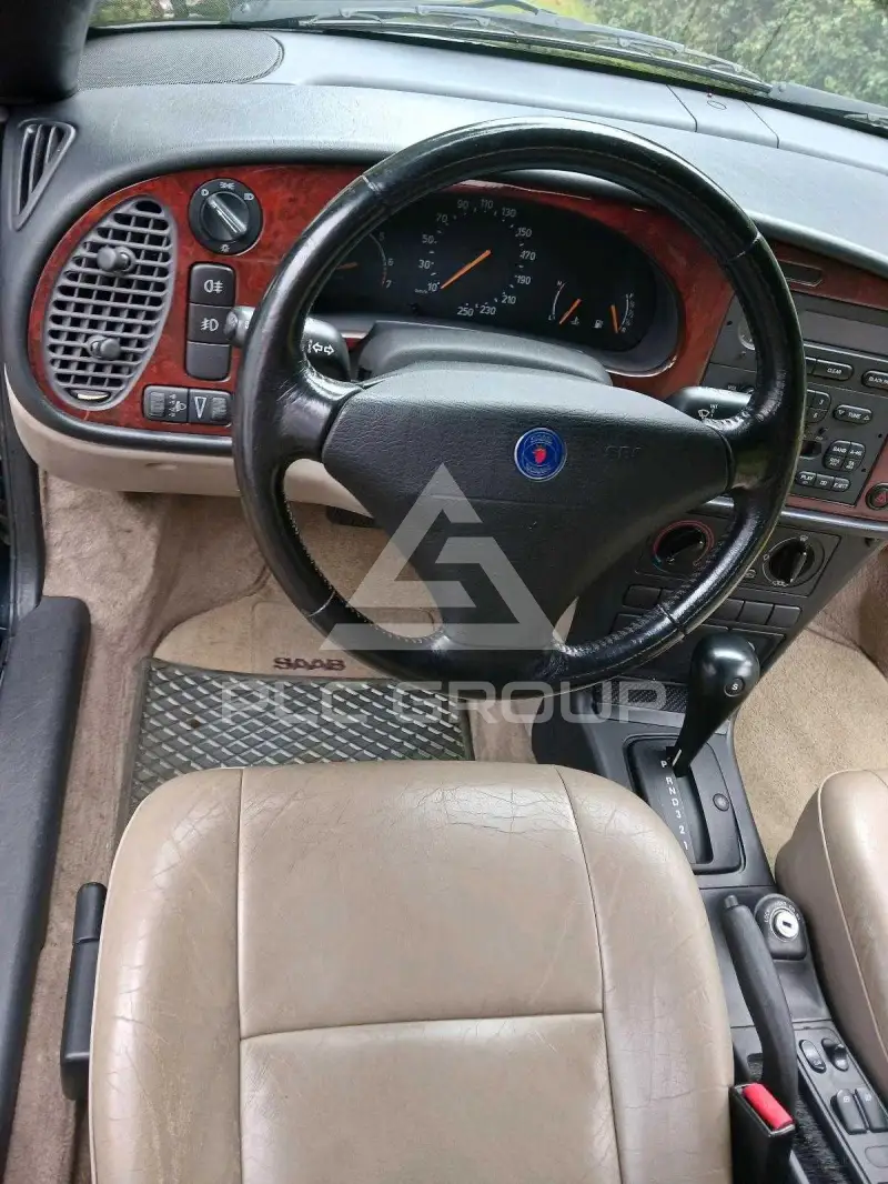 1995 SAAB 900