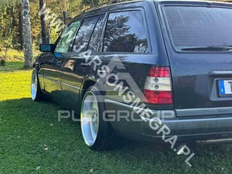 1995 Mercedes Benz E-Class