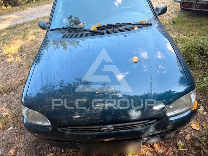 1995 Ford ESCORT