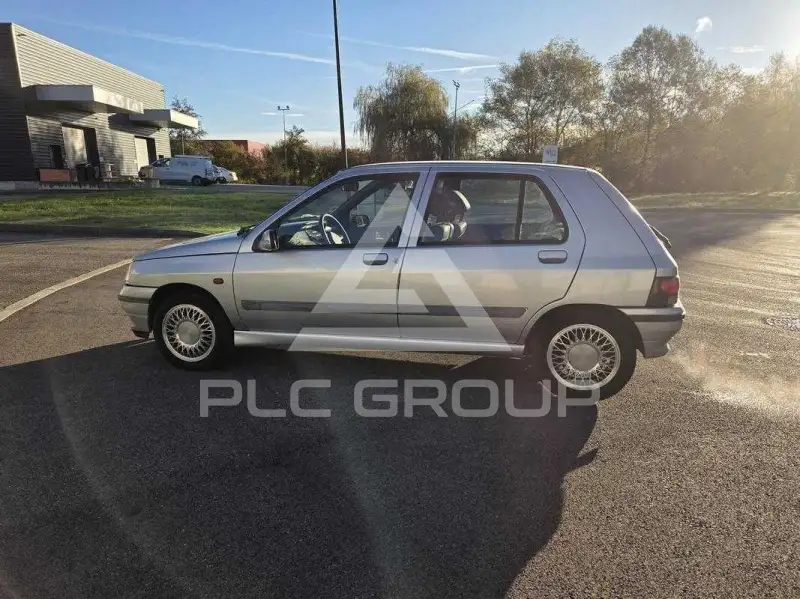 1995 Renault Clio