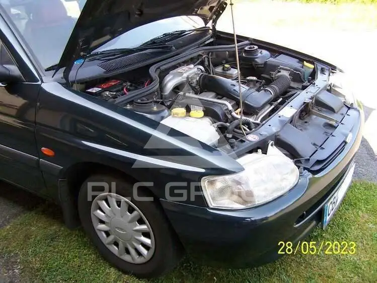 1996 Ford ESCORT