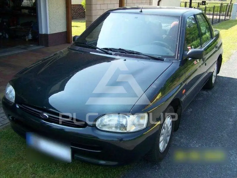 1996 Ford ESCORT