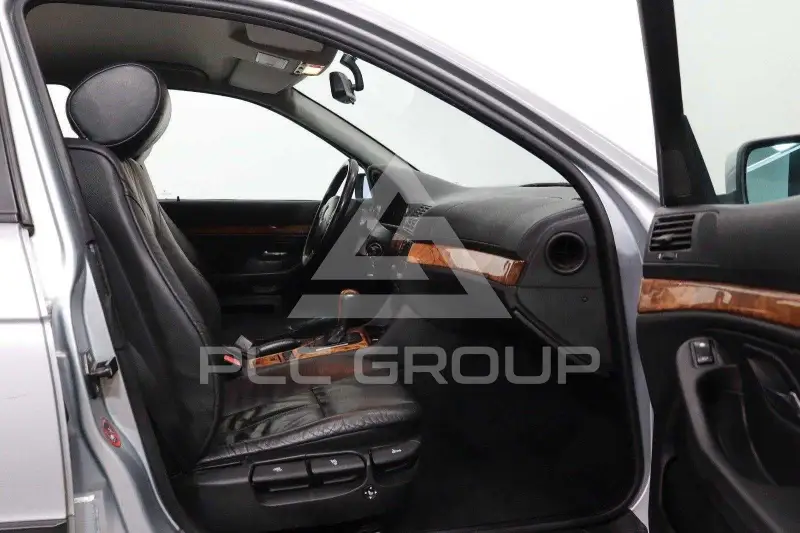1997 BMW 523