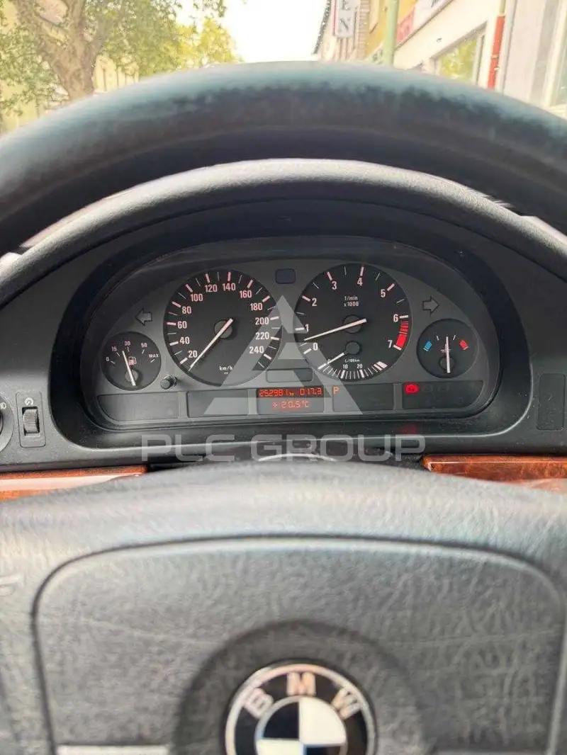 1997 BMW 523