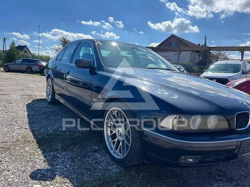 1998 BMW 523