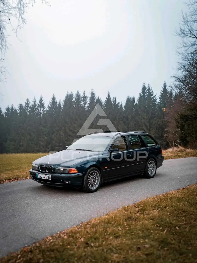 1998 BMW 523