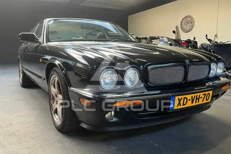 1998 Jaguar XJR