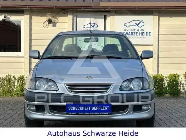1998 Toyota Avensis