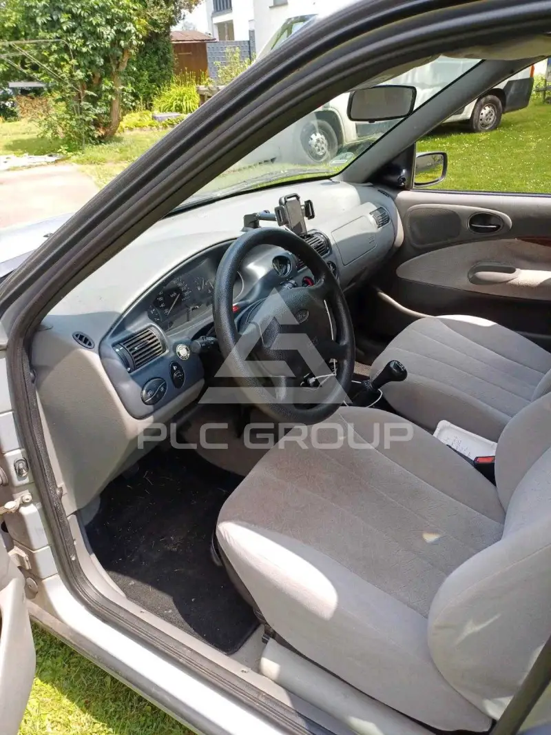 1998 Ford ESCORT
