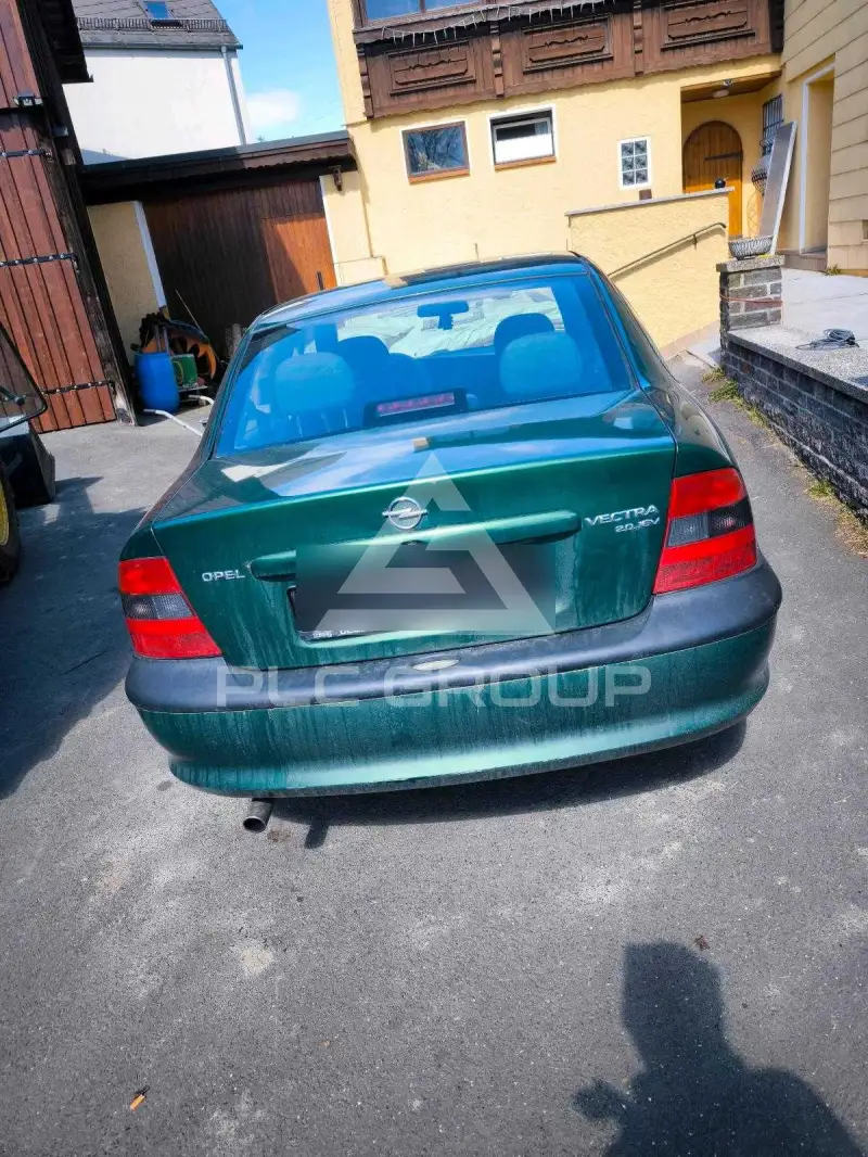 1998 Opel Vectra