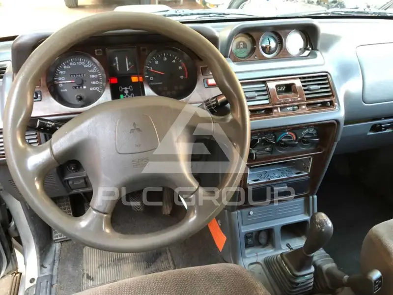 1999 Mitsubishi PAJARO