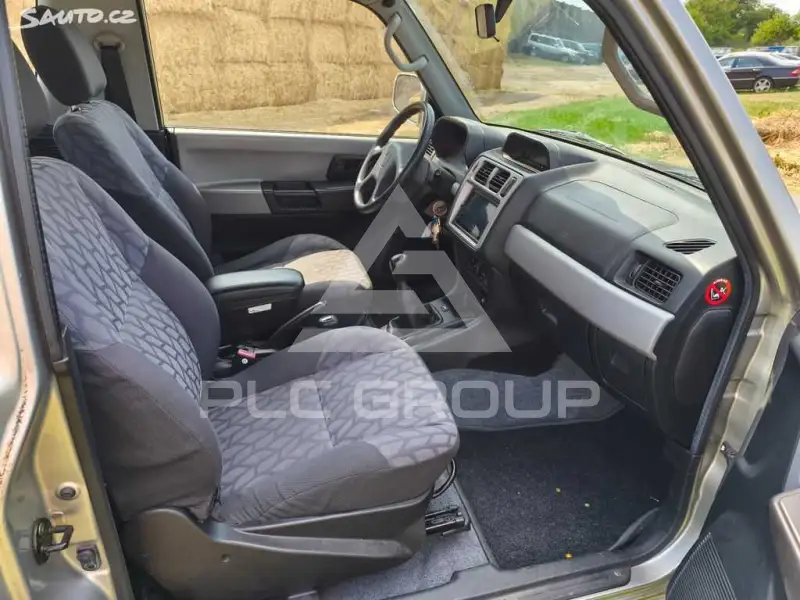 1999 Mitsubishi PAJARO