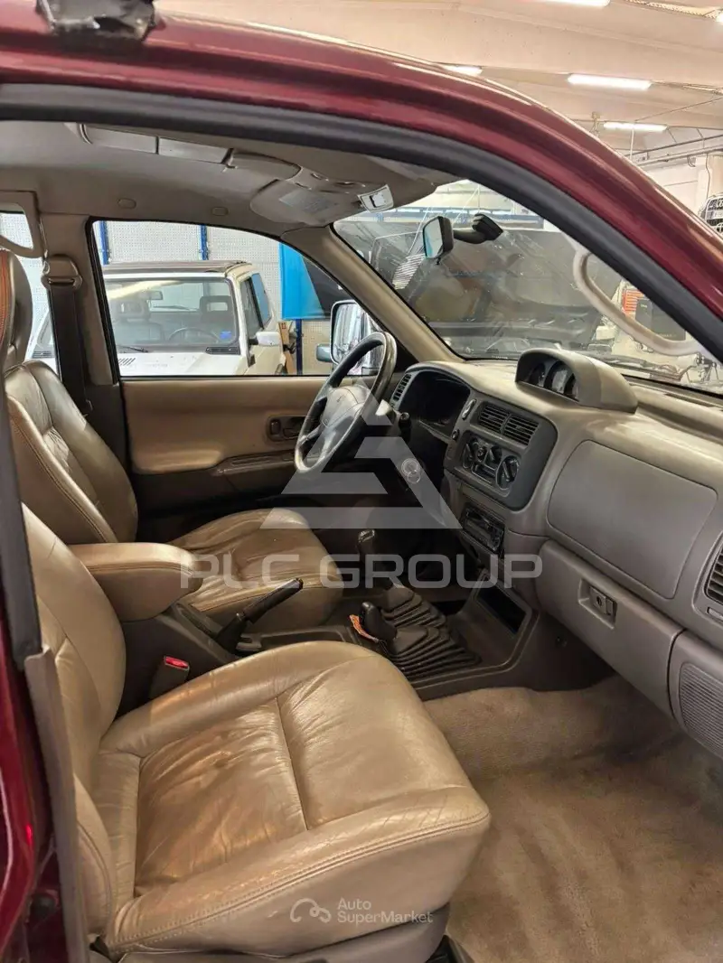 1999 Mitsubishi PAJARO