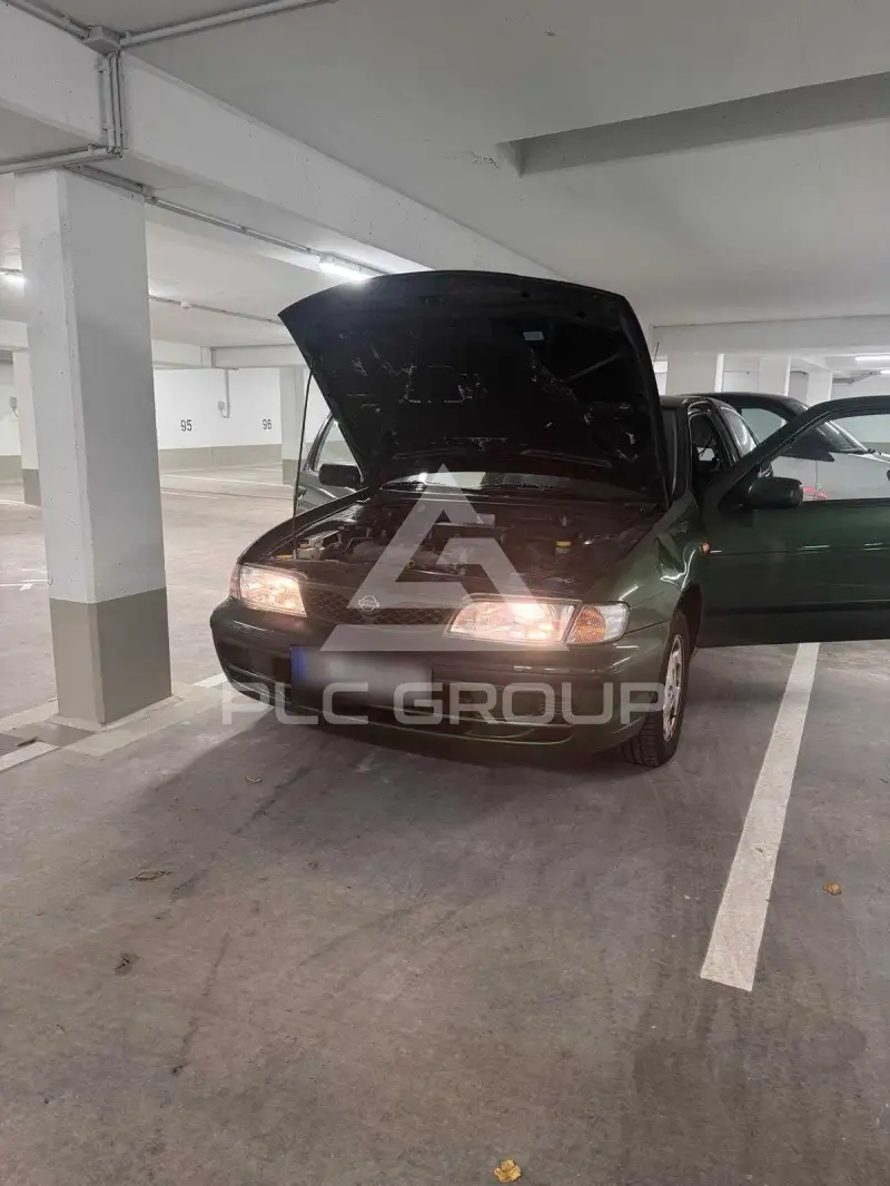 1999 Nissan ALMERA