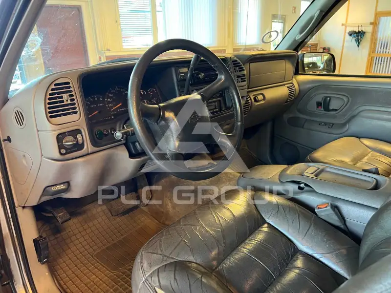1999 Chevrolet Suburan
