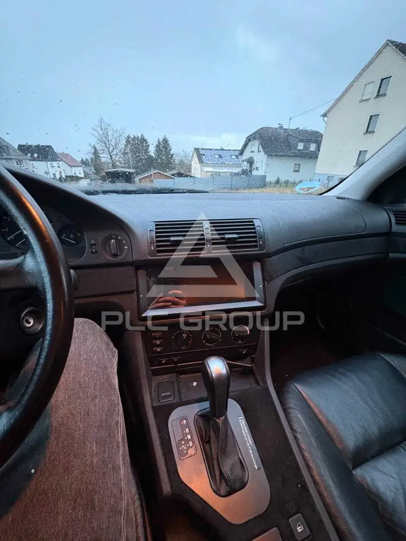 1999 BMW 523