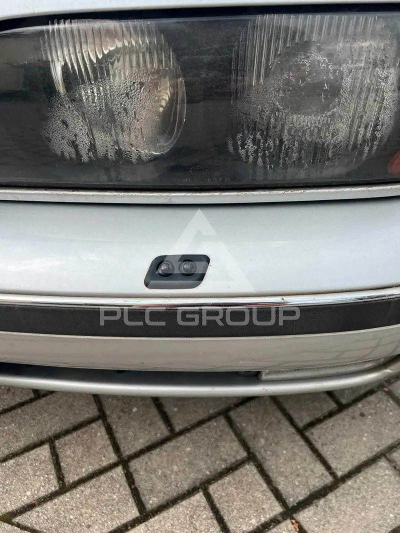 1999 BMW 523